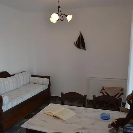 Maryianni Apartment